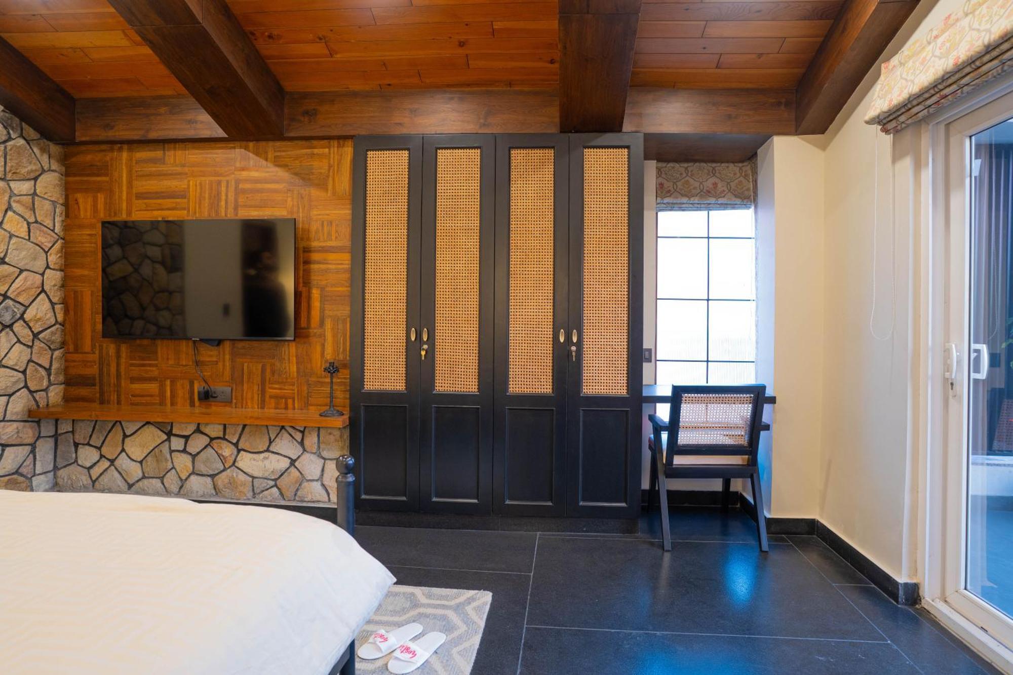 Hostie Vaikuntha - 3Bhk Mountain Villa, Dehradoon デヘラードゥーン エクステリア 写真